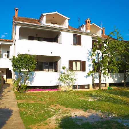 Nada Apartments Porec Exterior photo